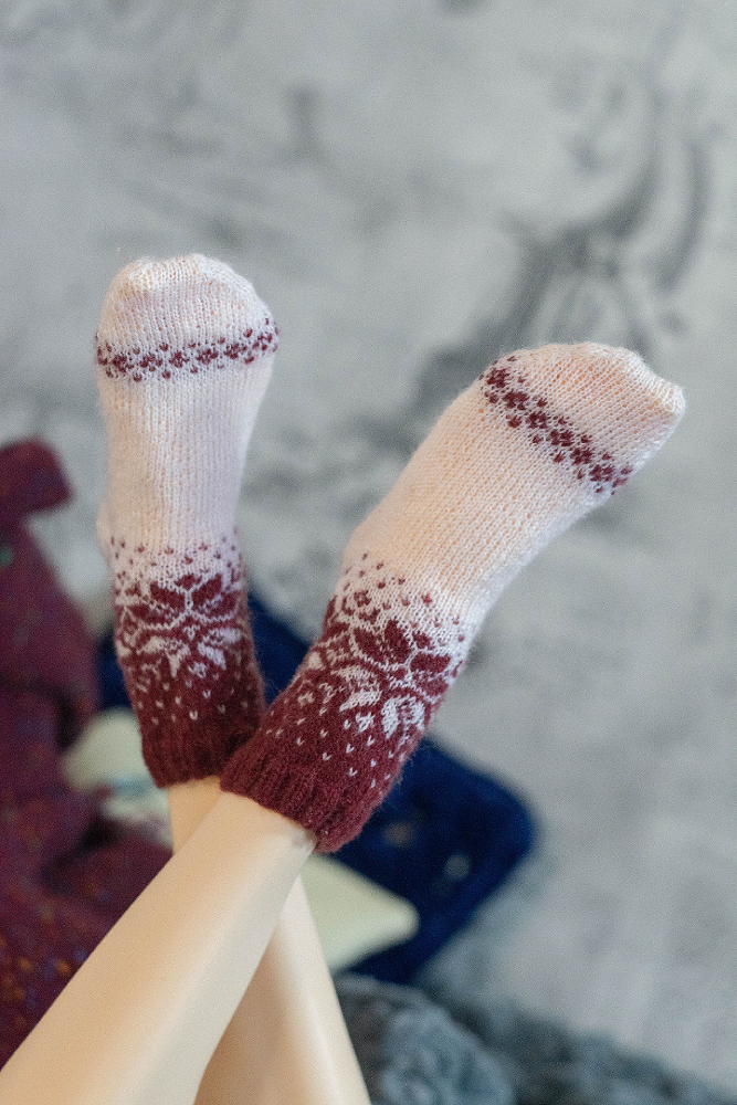 miniature knitted Socks for LLT Ballerino