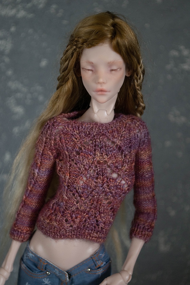 Handknitted top for Nina Chimera doll