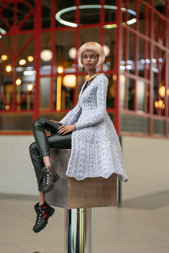 Light-lilac cardigan for fashion dolls