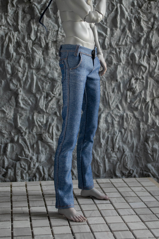 Low fitting blue jeans for  fashion BJD men.