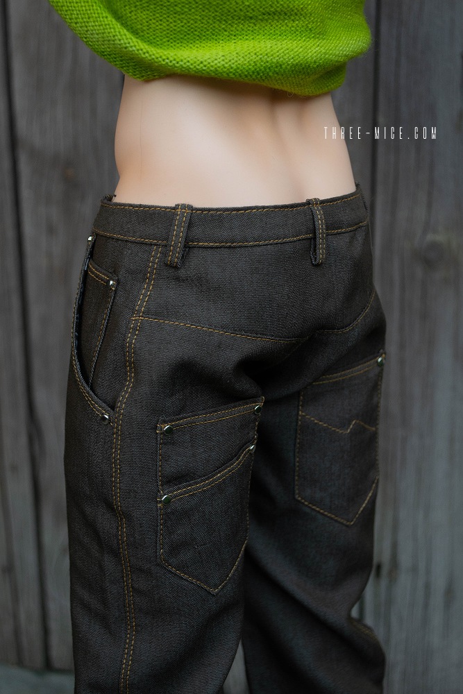 Loose fitting jeans for BJD