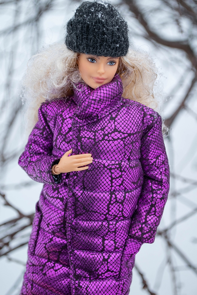 Long quilted coat for Barbie